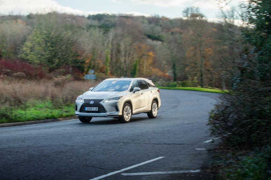 Lexus RX450hL 2019 года  (UK) (фото 22 из 40)